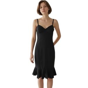 𝐄𝐗𝐏𝐑𝐄𝐒𝐒 𝐃𝐄𝐒𝐈𝐆𝐍 𝐒𝐓𝐔𝐃𝐈𝐎 𝐁𝐎𝐃𝐘 𝐂𝐎𝐍 𝐓𝐈𝐄𝐑𝐄𝐃 𝐁𝐎𝐓𝐓𝐎𝐌 𝐌𝐈𝐃𝐈 𝐃𝐑𝐄𝐒𝐒